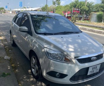 Ford Focus 2011 - Màu trắng, nhập khẩu