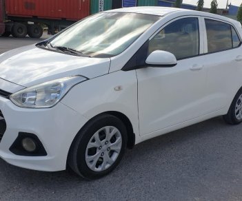 Hyundai Grand i10 2015 - Màu trắng, nhập khẩu nguyên chiếc