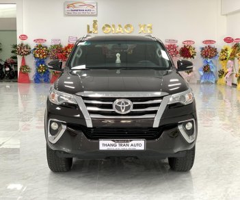 Toyota Fortuner 2017 - Cần bán lại xe siêu đẹp. Số sàn, máy dầu, 1 chủ từ đầu, hỗ trợ bank 60-70%, liên hệ giá tốt