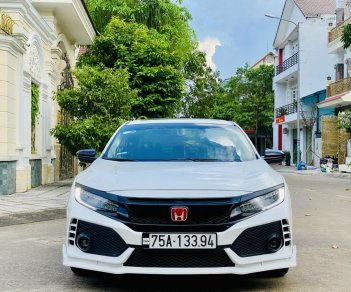 Honda Civic 2018 - Tặng 1 năm chăm xe bảo dưỡng miễn phí