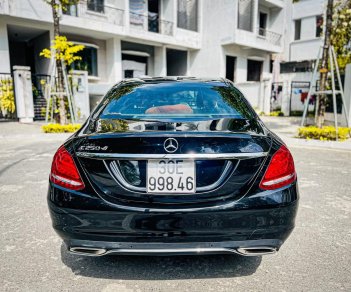 Mercedes-Benz C 250 2017 - Bản mới hộp số 9 cấp, vành 5 chấu. Xe cực đẹp, bao test thoải mái - Hỗ trợ ngân hàng chỉ từ 199tr nhận xe