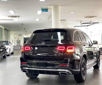 Mercedes-Benz GLC 300 2022 - Đen nội thất nâu - Black friday giảm giá các mẫu - Hỗ trợ 50% trước bạ