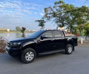 Ford Ranger 2017 - Màu đen, xe nhập số tự động, 560tr