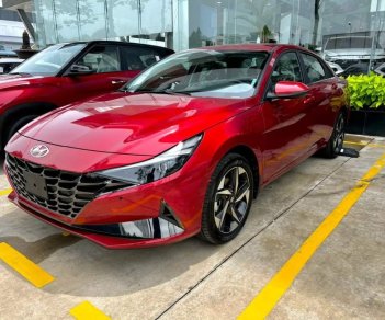 Hyundai Elantra 2022 - Giảm 50% thuế 599tr chỉ còn 579tr