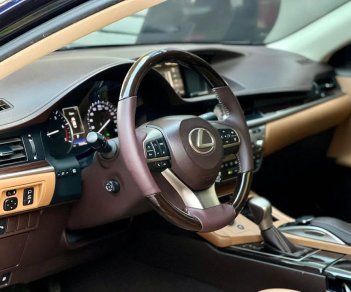 Lexus ES 250 2016 - Màu đen, xe nhập