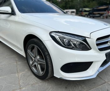 Mercedes-Benz C300 2016 - Màu trắng