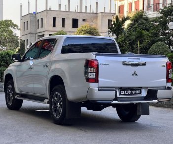 Mitsubishi Triton 2020 - Màu trắng, xe nhập