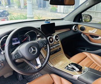 Mercedes-Benz GLC 250 2016 - Chưa bao giờ giá lại hợp ví như bây giờ 