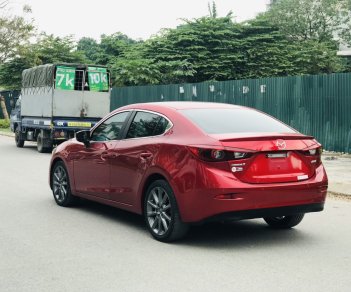 Mazda 3 2018 - Màu đỏ, giá cạnh tranh