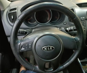 Kia Forte 2010 - Màu đen số tự động