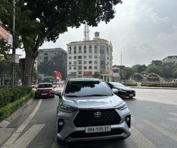 Toyota Veloz Cross 2022 - Xe như mới tinh trong hãng