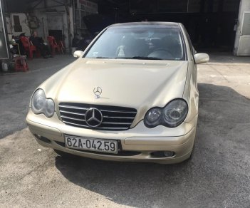 Mercedes-Benz C180 2004 - Màu bạc, giá cực tốt