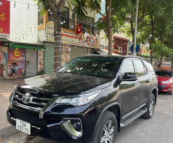 Toyota Fortuner 2018 - Màu đen, nhập khẩu xe gia đình