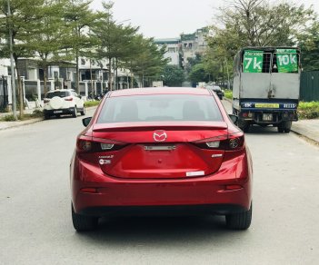 Mazda 3 2018 - Màu đỏ, giá cạnh tranh