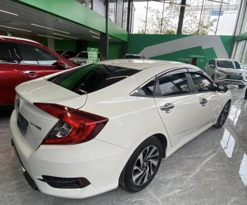 Honda Civic 2018 - Màu trắng