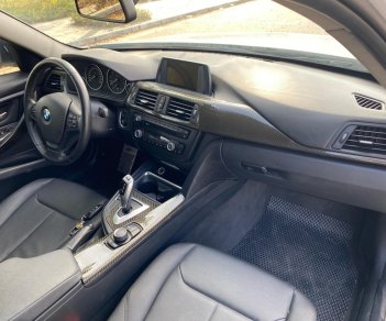 BMW 320i 2013 - Xe gia đình giá chỉ 590tr