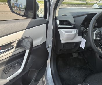 Toyota Veloz Cross 2022 - Bao check hãng mọi nơi