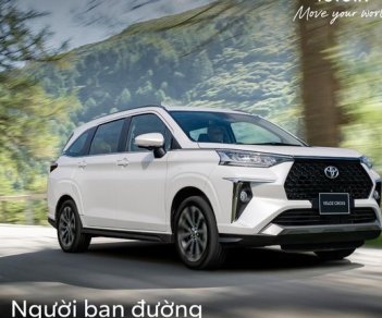 Toyota Veloz Cross 2022 - Xe giao ngay trong tháng - Giao xe tận nhà, ưu đãi cực khủng