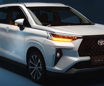 Toyota Veloz Cross 2022 - Tặng gói quà tặng trong tháng 11