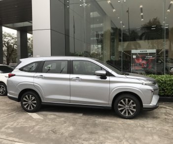 Toyota Veloz Cross 2022 - Lô xe nhập khẩu cuối cùng. Giảm giá sâu, hỗ trợ trả góp lãi suất tốt, sẵn xe giao ngay