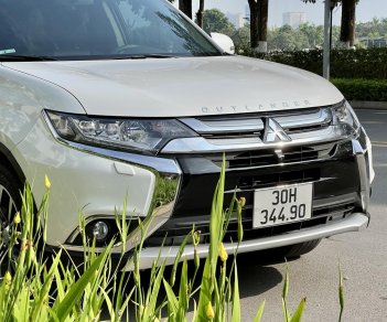 Mitsubishi Outlander 2019 - Cần bán lại xe năm sản xuất 2019