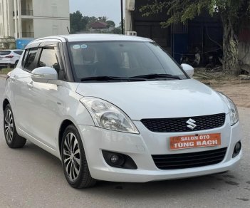 Suzuki Swift 2015 - Màu trắng, xe nhập