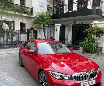 BMW 320i 2019 - Màu đỏ, nhập khẩu