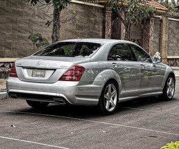 Mercedes-Benz S400 2009 - Màu bạc, xe nhập