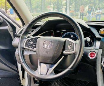 Honda Civic 2018 - Tặng 1 năm chăm xe bảo dưỡng miễn phí