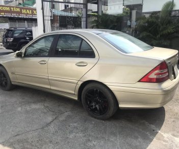 Mercedes-Benz C180 2004 - Màu bạc, giá cực tốt