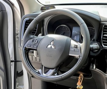 Mitsubishi Outlander 2019 - Cần bán xe sản xuất năm 2019, giá cực tốt