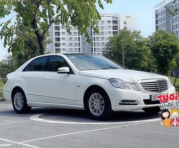 Mercedes-Benz E180 2011 - Giá tốt 550tr