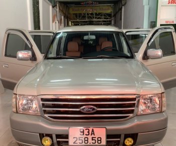 Ford Everest 2005 - Màu bạc số sàn