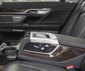 BMW 730Li 2018 - Màu đen nội thất đen