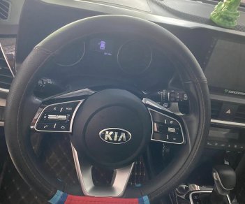 Kia Seltos 2021 - Màu đỏ, giá cực tốt