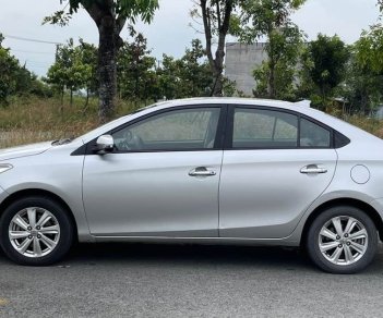 Toyota Vios 2017 - Màu bạc giá hữu nghị