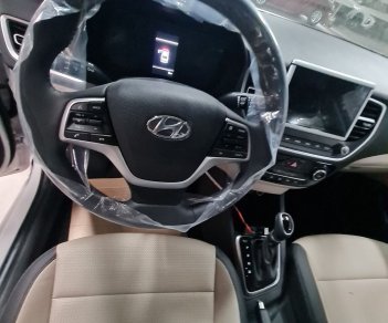 Hyundai Accent 2022 - Sẵn xe đủ màu giá tốt nhất thị trường, hỗ trợ giấy tờ nhanh gọn, tặng máy tính bảng