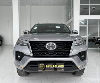 Toyota Fortuner 2020 - Màu bạc số tự động