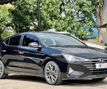 Hyundai Elantra 1.5 AT  2019 - — Sản Xuất 2019 cá nhân một chủ 