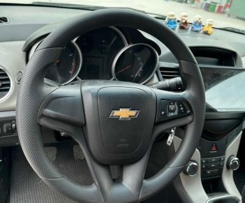 Chevrolet Cruze 2015 - Màu trắng, số sàn