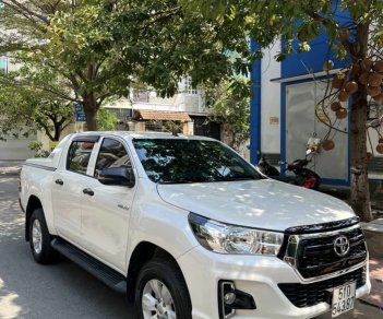Toyota Hilux 2019 - Màu trắng giá cạnh tranh