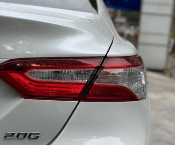 Toyota Camry 2020 - Bán xe màu trắng