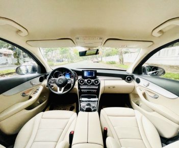 Mercedes-Benz C180 2020 - Dành cho người trải nghiệm