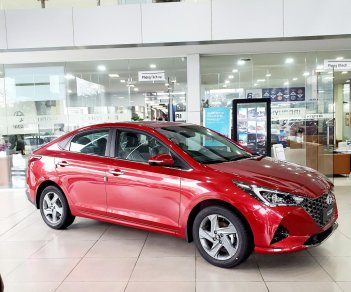 Hyundai Accent 2022 - Với vẻ ngoài trẻ trung và nội thất tiện nghi đứng đầu phân khúc, doanh số luôn nằm trong top 10 mẫu xe bán chạy nhất