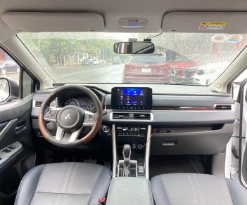 Mitsubishi Xpander Cross 2022 - Xe màu trắng, 689 triệu