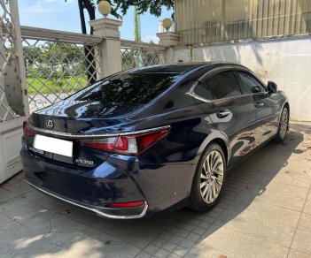 Lexus ES 250 2021 - Cần bán odo 16000 km