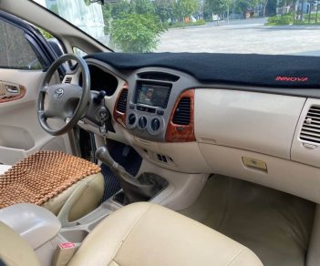 Toyota Innova 2007 - Xe màu bạc số sàn giá ưu đãi