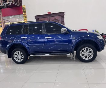 Mitsubishi Pajero Sport 2015 - Xe cực chất, động cơ khỏe, gầm bệ chắc chắn