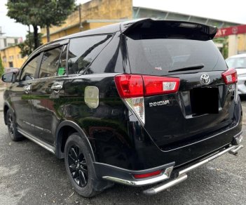 Toyota Innova 2018 - Xe màu đen