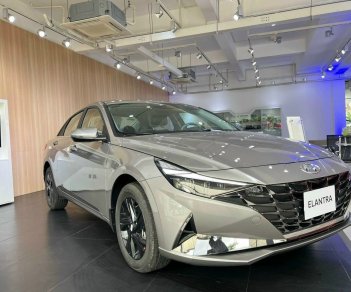 Hyundai Elantra 2022 - Mẫu xe sedan sport - Thể thao gợi cảm - Trả trước chỉ từ 150 triệu
